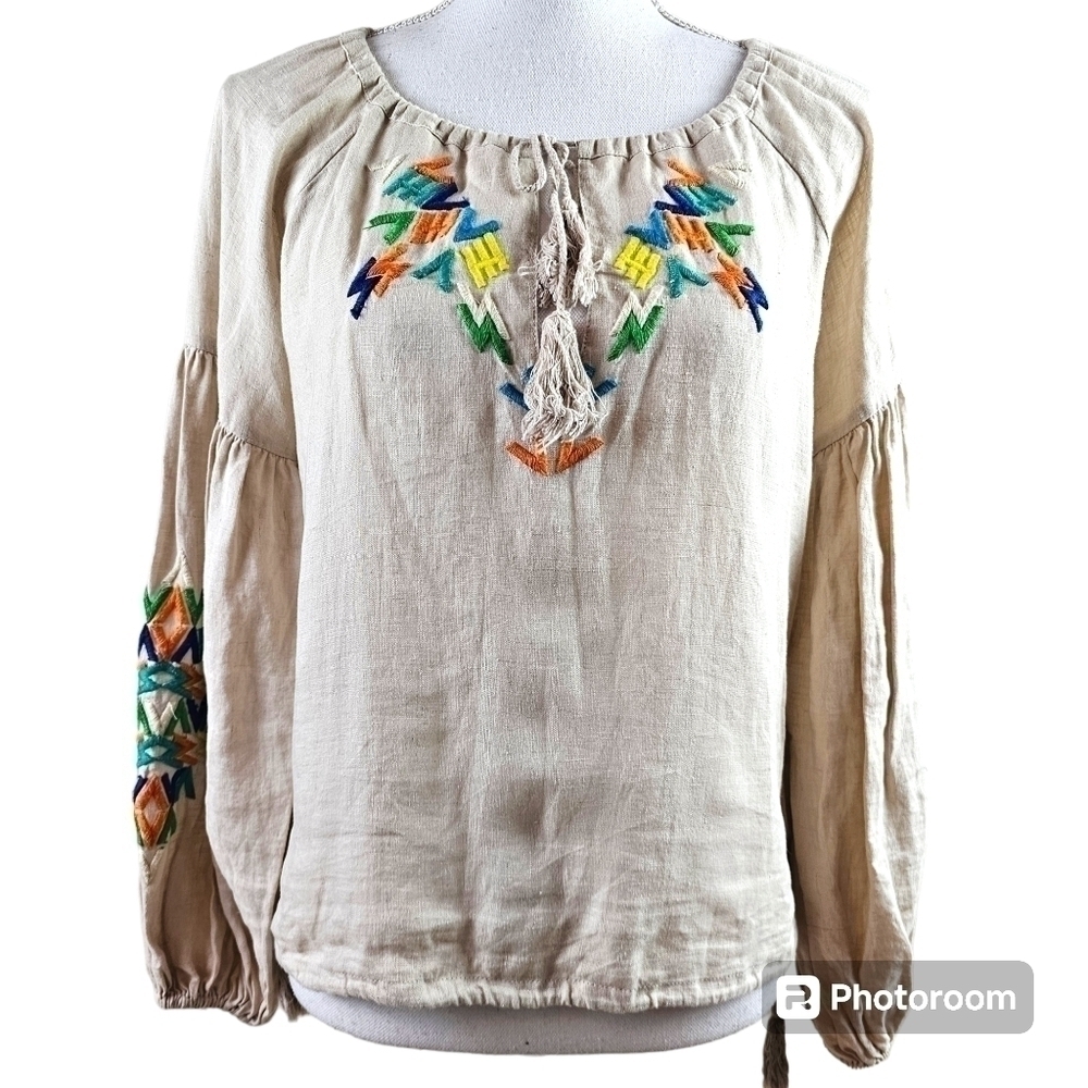 All Things Mochi Linen Embroidered Peasant Hippie Blouse in XS